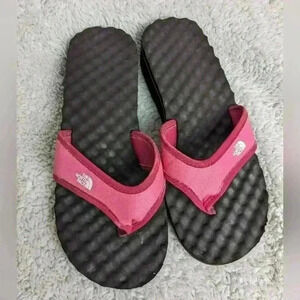THE NORTH FACE Flip flop sandals size 7 in good  used condition